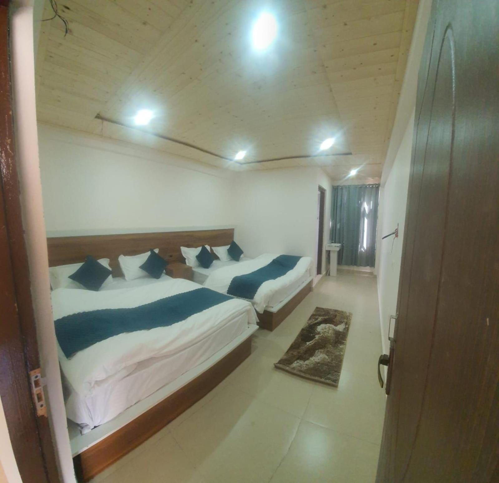 Hotel Geeta Badrinath Bagian luar foto